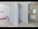 Apartementen Vera - with nice view: A2-prvi kat (6), A1-prizemlje(4), A3-potkrovlje(6) Trogir - Riviera Trogir  - Appartement - A1-prizemlje(4): badkamer met toilet