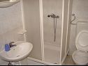Apartementen Mara - barbecue: A1(4+1), SA3(2), SA4(2+1) Trogir - Riviera Trogir  - Studio-appartment - SA3(2): badkamer met toilet