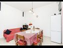 Apartementen Rome - 70 m from sea: A1(6) Trogir - Riviera Trogir  - Appartement - A1(6): woonkamer