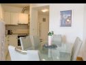 Apartementen Pery - 2 bedroom sea view apartment: A1(4+1) Trogir - Riviera Trogir  - Appartement - A1(4+1): keuken en eetkamer
