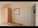 Apartementen Pery - 2 bedroom sea view apartment: A1(4+1) Trogir - Riviera Trogir  - Appartement - A1(4+1): slaapkamer