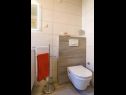 Apartementen Maša - modern sea view apartment: A1(4+1) Trogir - Riviera Trogir  - Appartement - A1(4+1): badkamer met toilet
