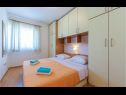 Apartementen Mare - comfortable apartment : A1(5), A2(5) Trogir - Riviera Trogir  - Appartement - A1(5): slaapkamer