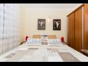 Apartementen Mare - near city center A1 (4+1), A2 (2+1), A3 (2+1) Trogir - Riviera Trogir  - Appartement - A1 (4+1): slaapkamer