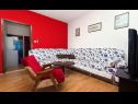 Apartementen Bepoto- family apartment with terrace A1(4+1) Trogir - Riviera Trogir  - Appartement - A1(4+1): woonkamer