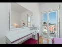 Apartementen Vera - with nice view: A2-prvi kat (6), A1-prizemlje(4), A3-potkrovlje(6) Trogir - Riviera Trogir  - Appartement - A3-potkrovlje(6): slaapkamer