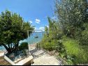 Apartementen Mihaela - sea view : A1(5+1), A2(4), SA3(2) Trogir - Riviera Trogir  - tuin (huis en omgeving)