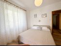 Apartementen Mihaela - sea view : A1(5+1), A2(4), SA3(2) Trogir - Riviera Trogir  - Appartement - A2(4): slaapkamer