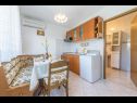 Apartementen Kosta - 70m from sea : A1(2+1), A2(4+2) Vinisce - Riviera Trogir  - Appartement - A1(2+1): keuken en eetkamer