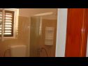 Apartementen Marin - comfortable apartment near sea: A1(5+2) Vinisce - Riviera Trogir  - Appartement - A1(5+2): badkamer met toilet