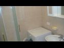 Apartementen Marin - comfortable apartment near sea: A1(5+2) Vinisce - Riviera Trogir  - Appartement - A1(5+2): badkamer met toilet