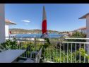 Apartementen Jere - 30 m from beach: A1(4+1), A2(2+1) Vinisce - Riviera Trogir  - Appartement - A2(2+1): uitzicht vanaf terras