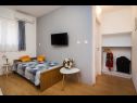Apartementen Ivo - beach nearby: A1(2+3), A2(2+2), A3(4+1) Vinisce - Riviera Trogir  - Appartement - A2(2+2): woonkamer