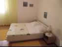 Apartementen Mile - next to the sea A1(2+2), A2(2+2), A3(2+2) Kukljica - Eiland Ugljan  - Appartement - A2(2+2): slaapkamer