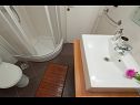 Apartementen Ivan - great location: A1(2+1), A2(2+2) Poljana - Eiland Ugljan  - Appartement - A2(2+2): badkamer met toilet