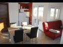 Apartementen Ivan C A1(4+1), A2(4+1), A4(4+1), A3(4+1) Bibinje - Riviera Zadar  - Appartement - A2(4+1): keuken en eetkamer