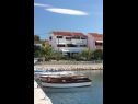 Apartementen Ana- next to the sea A1(2+2), A2(2+3), A3(2+2), A4(2+3) Bibinje - Riviera Zadar  - huis