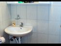 Apartementen Niko - 40m from the beach: A1(2+2), A2(3+2), A3(4+2) Donji Karin - Riviera Zadar  - Appartement - A3(4+2): badkamer met toilet