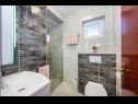 Apartementen Dreamy - free parking A1(4), A2(4) Nin - Riviera Zadar  - Appartement - A1(4): badkamer met toilet