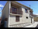 Apartementen Ljilja 1 - with terrace : A1(6+2) Nin - Riviera Zadar  - huis