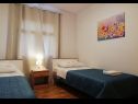 Apartementen Ljilja 1 - with terrace : A1(6+2) Nin - Riviera Zadar  - Appartement - A1(6+2): slaapkamer