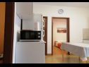 Apartementen Ljilja 1 - with terrace : A1(6+2) Nin - Riviera Zadar  - Appartement - A1(6+2): keuken en eetkamer