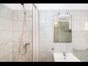 Apartementen Ivan - modern & close to center: A1(4), A2(2+2) Nin - Riviera Zadar  - Appartement - A1(4): badkamer met toilet
