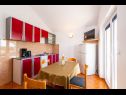 Apartementen Ivan - modern & close to center: A1(4), A2(2+2) Nin - Riviera Zadar  - Appartement - A1(4): keuken en eetkamer