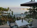 Apartementen Ljilja - 10m from the sea with parking: A2(2+2), A3(2+2), A4(12) Nin - Riviera Zadar  - Appartement - A2(2+2): uitzicht vanaf terras