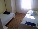Apartementen Duskica - close to the sea: A1(4+1) Petrcane - Riviera Zadar  - Appartement - A1(4+1): slaapkamer