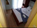 Apartementen Mediteran - private parking: A1(2+1) Privlaka - Riviera Zadar  - Appartement - A1(2+1): slaapkamer