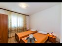 Apartementen Mlađo - swimming pool: A1(4+2), A2(4+2), A3(2+2), A4(2+2) Privlaka - Riviera Zadar  - Appartement - A2(4+2): slaapkamer