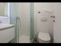 Apartementen Ani - with pool : SA4(2), A5(2+2), A6(2+2) Privlaka - Riviera Zadar  - Appartement - A5(2+2): badkamer met toilet