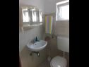 Apartementen JoPek - sea view; SA1(2+1) Rtina - Riviera Zadar  - Studio-appartment - SA1(2+1): badkamer met toilet