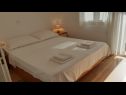 Apartementen Dobri - 500 m from beach: A5(2), A4(2+2), A3(2+2), A2(2+2), A6(2+1) Sabunike - Riviera Zadar  - Appartement - A4(2+2): slaapkamer