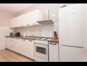 Apartementen Dama - 10 m from beach: A1(6+1) Sukosan - Riviera Zadar  - Appartement - A1(6+1): keuken