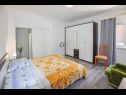 Apartementen Dama - 10 m from beach: A1(6+1) Sukosan - Riviera Zadar  - Appartement - A1(6+1): slaapkamer