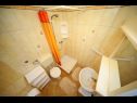 Apartementen Anita - 100 m from the beach: A1(2+2), SA2(2+2), A3(2+2), A4(2+2) Sukosan - Riviera Zadar  - Appartement - A4(2+2): badkamer met toilet