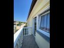 Apartementen Draga - comfortable & afordable: A1(2+2), A2(6), A3(2+2) Vir - Riviera Zadar  - Appartement - A1(2+2): balkon