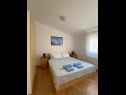 Apartementen Draga - comfortable & afordable: A1(2+2), A2(6), A3(2+2) Vir - Riviera Zadar  - Appartement - A3(2+2): slaapkamer