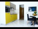Apartementen Almond A1(2+2), A2(4+2), A3(4+2) Vir - Riviera Zadar  - Appartement - A1(2+2): keuken en eetkamer