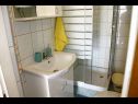Apartementen Almond A1(2+2), A2(4+2), A3(4+2) Vir - Riviera Zadar  - Appartement - A2(4+2): badkamer met toilet