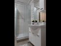 Apartementen Sime - sea view: A1(4+1) Vrsi - Riviera Zadar  - Appartement - A1(4+1): badkamer met toilet