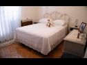 Apartementen Vintage - terrace and parking A1(4) Zadar - Riviera Zadar  - Appartement - A1(4): slaapkamer