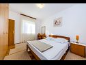 Apartementen Petin - 5m from the sea: A1(2+2), A2(2+2) Zadar - Riviera Zadar  - Appartement - A2(2+2): slaapkamer