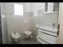 Apartementen Miki - 50 M from the beach : A1(4+1), A2(4+1), A3(4+1) Zadar - Riviera Zadar  - Appartement - A3(4+1): badkamer met toilet