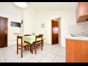 Apartementen Dome - 150m from sea: A22(2), A32(2), A33(2) Zadar - Riviera Zadar  - Appartement - A33(2): keuken en eetkamer