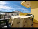 Apartementen Dome - 150m from sea: A22(2), A32(2), A33(2) Zadar - Riviera Zadar  - Appartement - A33(2): balkon
