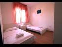 Apartementen Eddie - great location & comfor: A1(4), A2(4), A3(4), A4(4) Zadar - Riviera Zadar  - Appartement - A2(4): slaapkamer