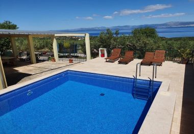Vakantiehuizen Mario - with pool & sea view: H(4+2) Supetar - Eiland Brac  - Kroatië 